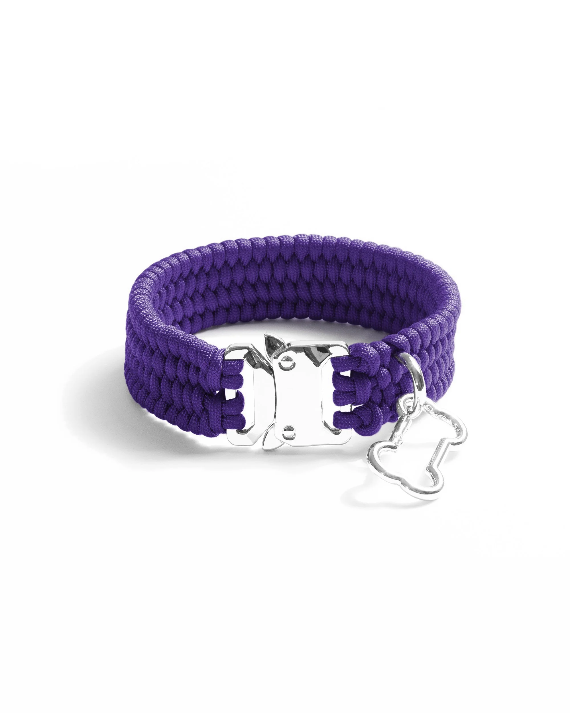 LEASHES AND COLLARS — VALKA KUKUR Modern sophsticated leashes and